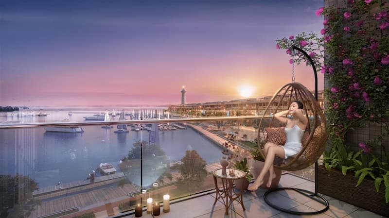 Ban công tại Sun Elite City Hạ Long mang đến trải nghiệm sống thượng lưu với tầm nhìn tuyệt đẹp.